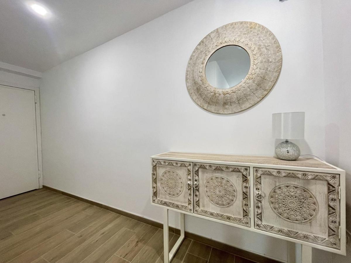 Appartamento Deluxe Center Benidorm Esterno foto